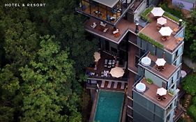 Hide Ella Hotel & Resort